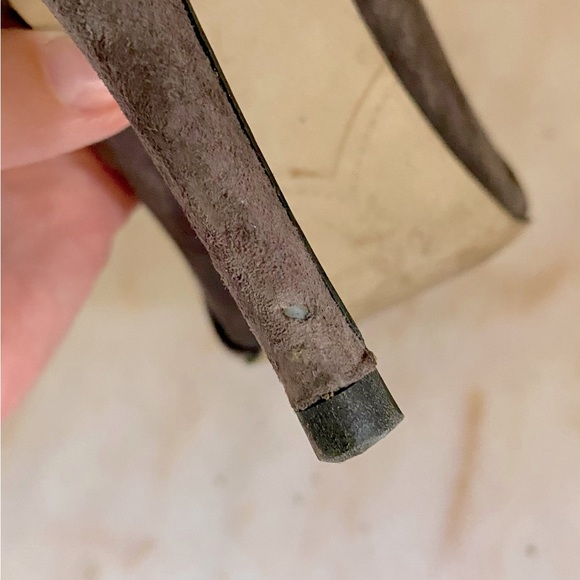 Enzo Angiolini Gray Suede Peep Toe 3.5 in. Heels Size 6.5 - Picture 6 of 8